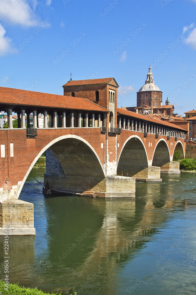 pavia ponte vecchio ponte coperto lombardia italia europa