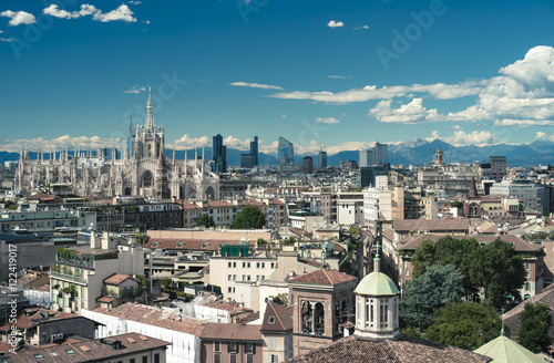 Wallpaper Mural Milano, 2016 panoramic skyline with clear sky and Italian Alps Torontodigital.ca