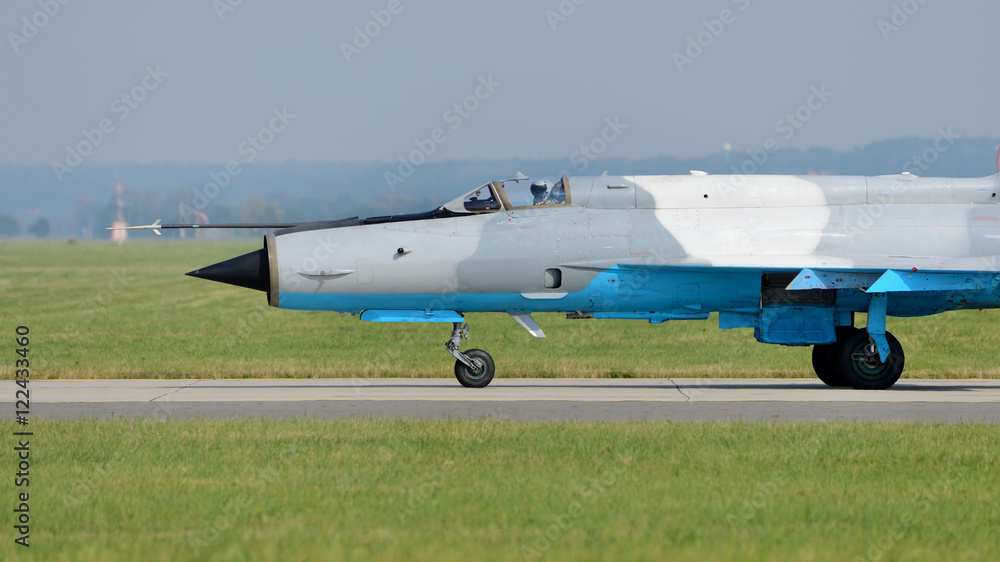 MiG-21 - obrazy, fototapety, plakaty 