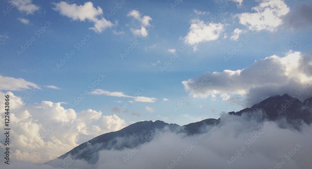   libertà nuvole montagna