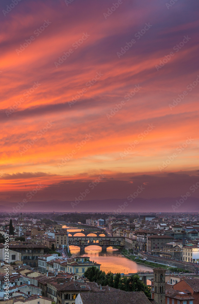 Fototapeta premium Florence (Italy) - The capital of Renaissance's art and Tuscany region. The landscape at sunset from Piazzale Michelangelo terrace.