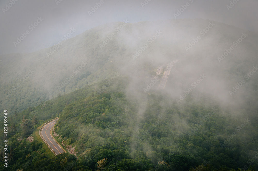 Fog over the Blue Ridge Mountains, seen from Little Stony Man Cl