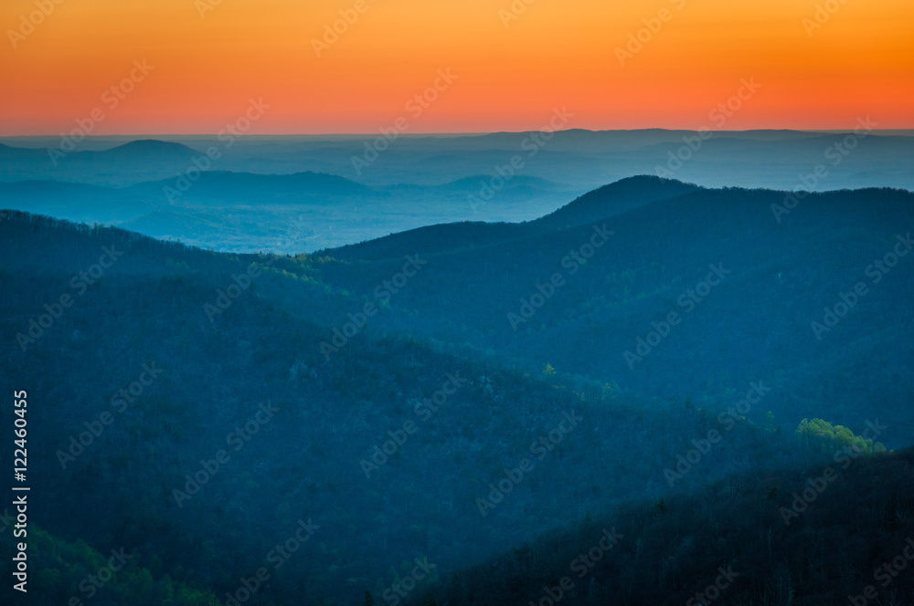 Sunrise over the Appalachian Mountains, seen from Skyline Drive Sunrise over the Appalachian Mountains, seen from Skyline Drive