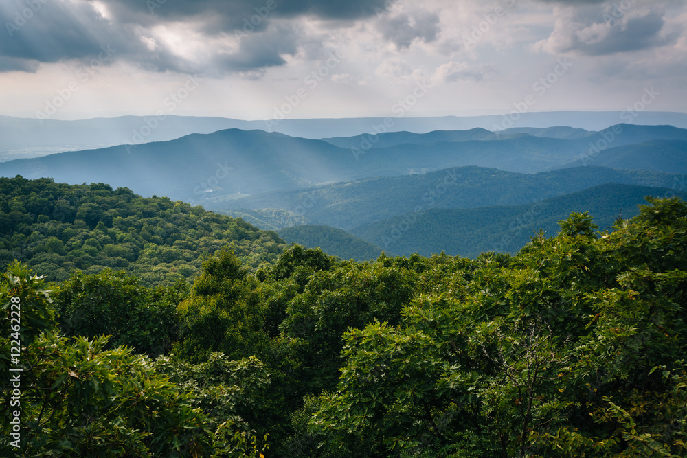 View of the Blue Ridge Mountains from Bearfence Mountain, in She View of the Blue Ridge Mountains from Bearfence Mountain, in She
