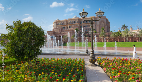 Emirates Palace in Abu Dhabi photo