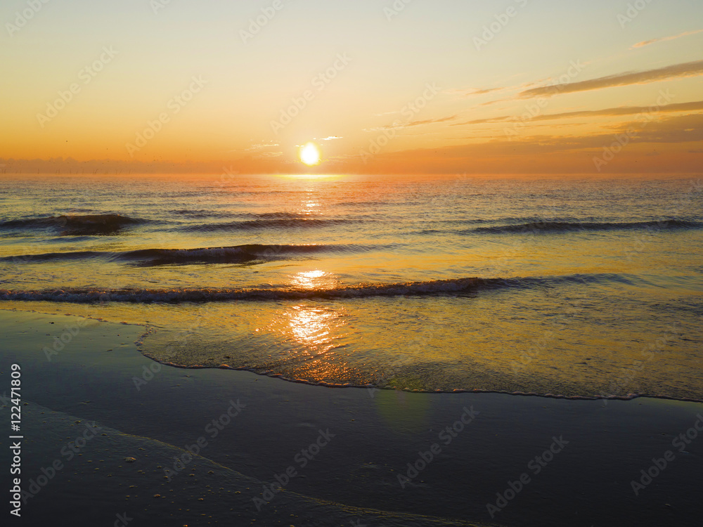 Thailand tropical sunset on beach 