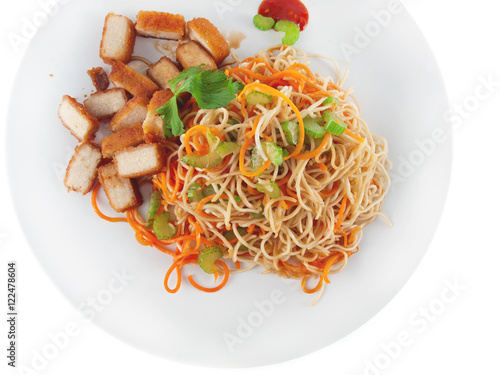 vegan asian fried noodles with tofu