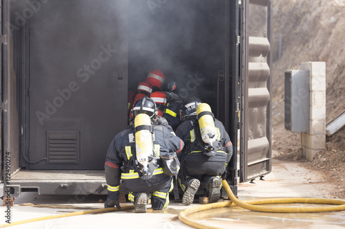 Practices in a flashover container