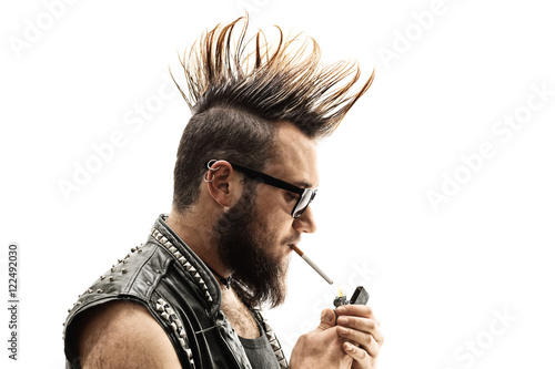 Plakat Punker lighting up a cigarette
