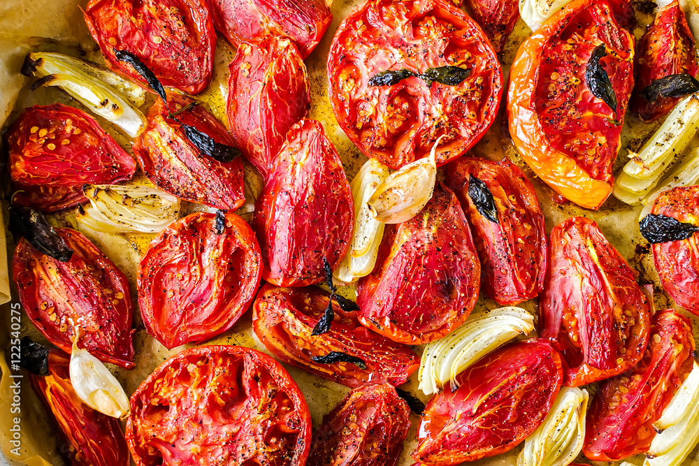 Red tomatoes Red tomatoes