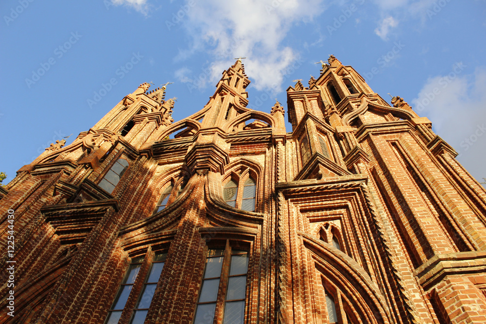 Obraz premium Костел святой Анны в Вильнюсе