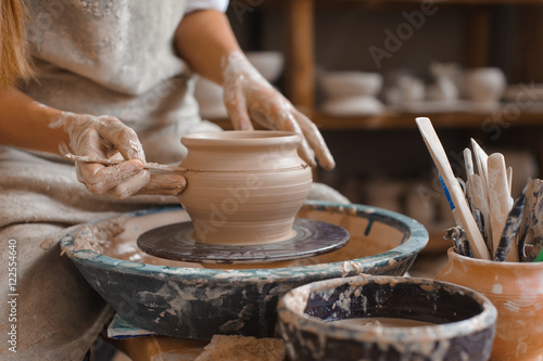 Potter teaches how make clay pot