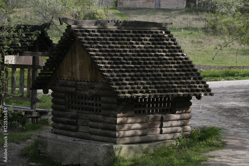 колодец колодец