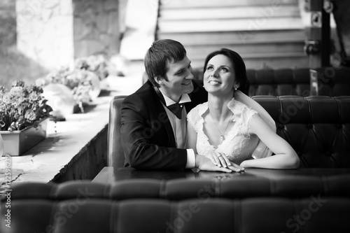 Black and white photo of beautiful happy bride 