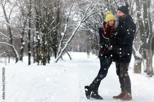 couple street winter