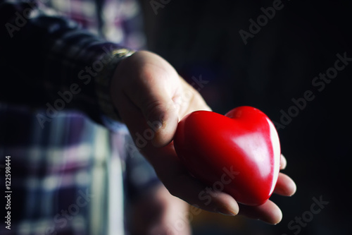 hand give valentine heart