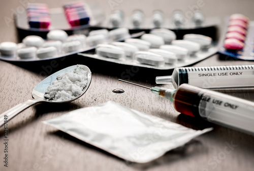 Cuadro en lienzo Drug syringe