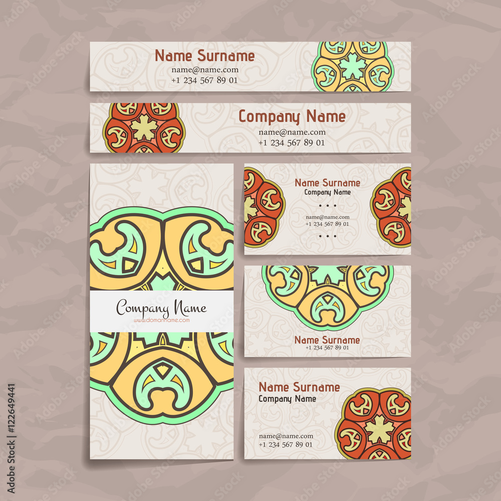 Naklejka premium Set of vector design templates. Business card with floral circle ornament. Mandala style.