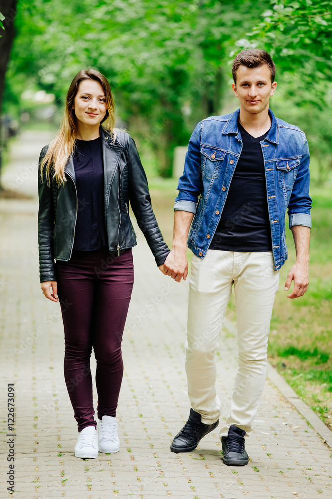 Obraz premium Walking in the park