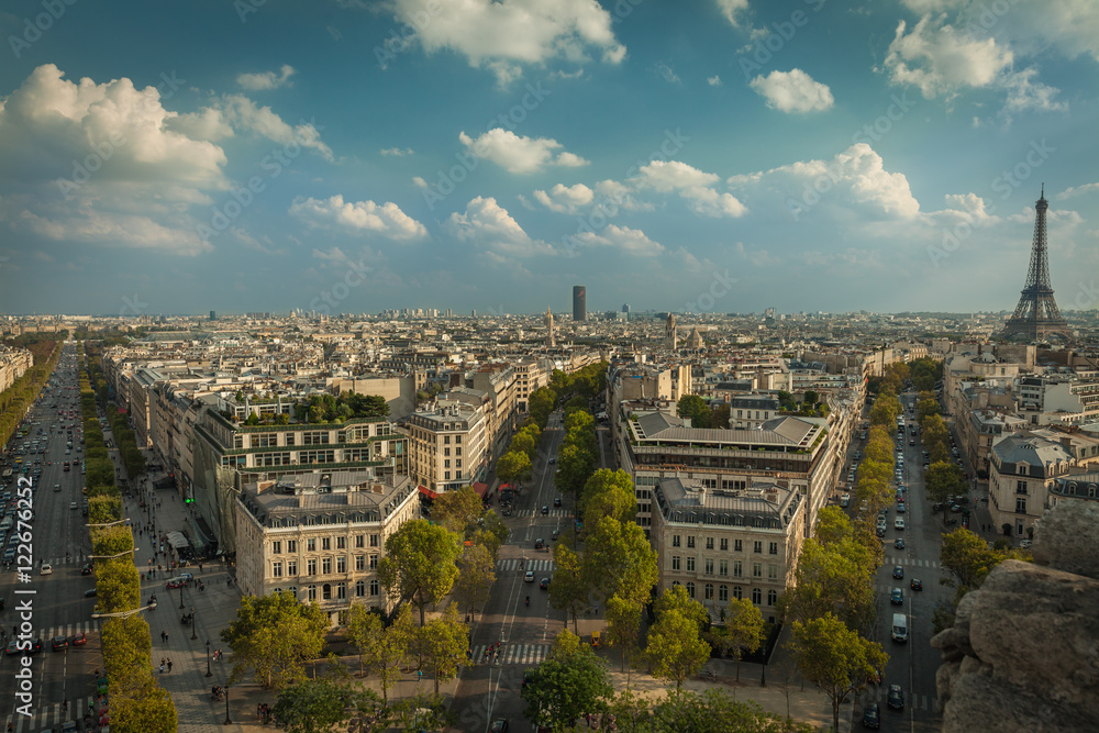 overlooking the street and the Eiffel Tower in Paris from the ar overlooking the street and the Eiffel Tower in Paris from the ar