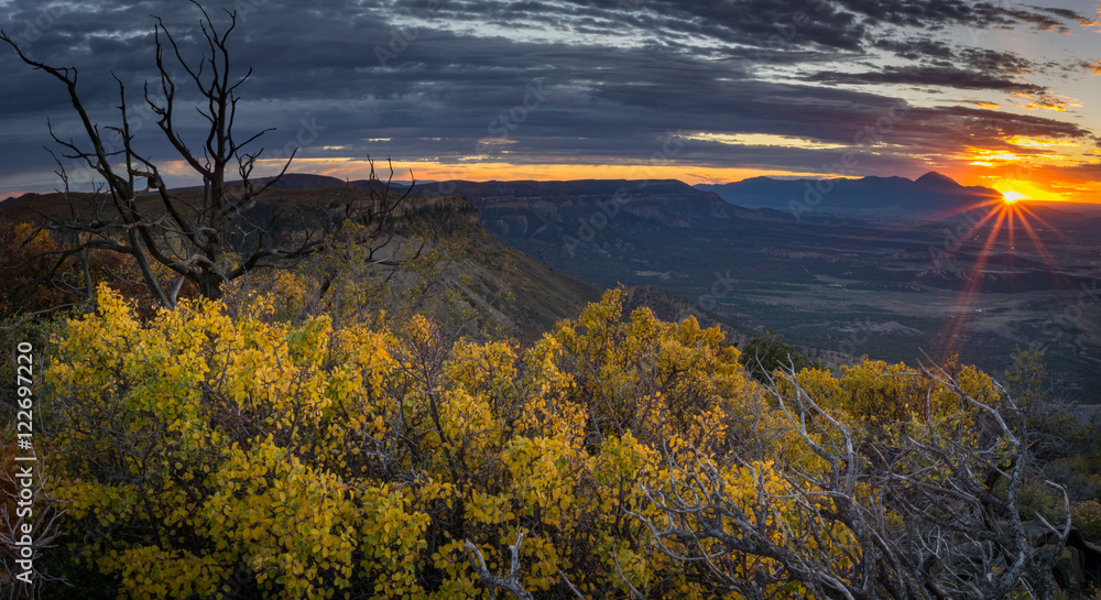 Fototapeta premium Sunset in Mesa Verde National Park
