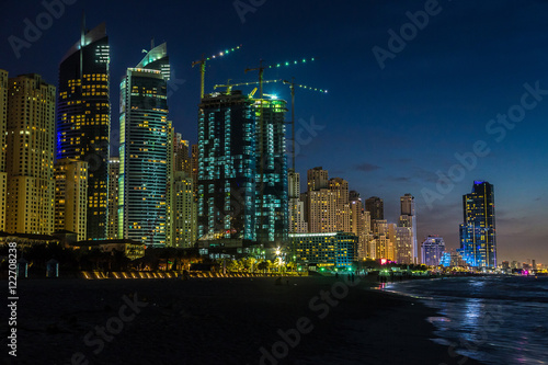 Dubai Marina, UAE © Sergii Figurnyi