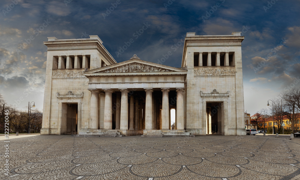 Fototapeta premium Königsplatz München Panorama HD hochauflösend sehenswürdigkeit