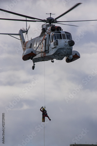 Hubschrauber Sikorsky Sea King, Luftrettung mit Bahre