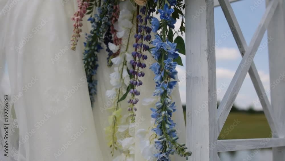 Decoration of the wedding arch with flowers Decoration of the wedding arch with flowers