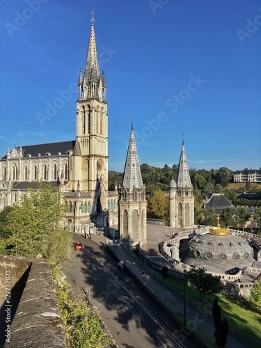 Lourdes, basilica dell'Immacolata photo