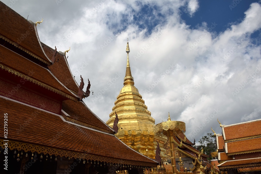 Fototapeta premium Thai temple