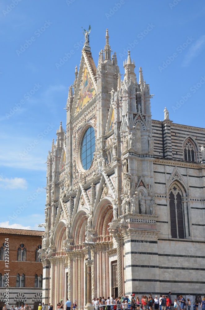 façade de la cathédrale de sienne