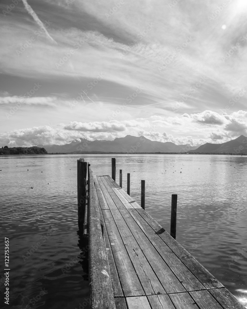 Fototapeta wooden jetty (255) lake chiemsee