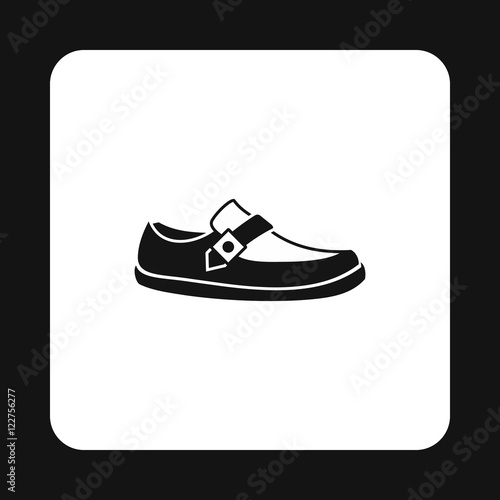 Mens moccasin icon in simple style isolated on white background. Wear symbol vector illustration