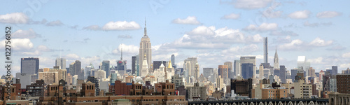 Manhattan skyline from Brooklyn Bridge © Tim