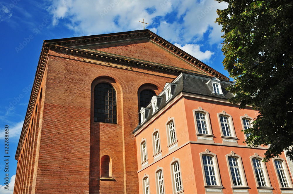 Treviri (Trier), Basilica di Costantino e Kurfürstliches Palais - Germania Treviri (Trier), Basilica di Costantino e Kurfürstliches Palais - Germania