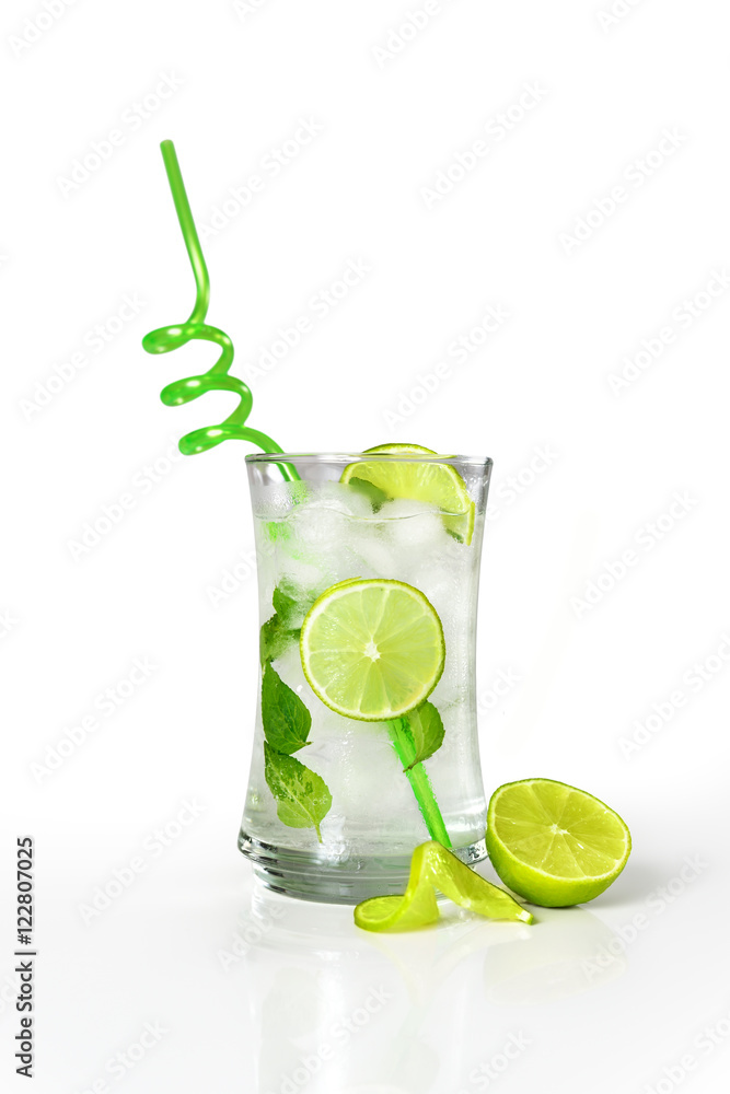 Refreshing cold mojito drink with fresh lime slices and ice Refreshing cold mojito drink with fresh lime slices and ice