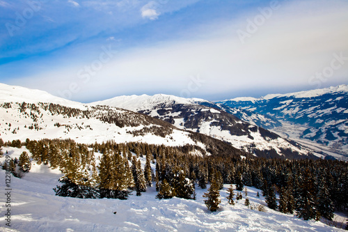 Snowy peaks of the Alps, beautiful panorama view of mountains in Mayerhofen, Austria © prescott09