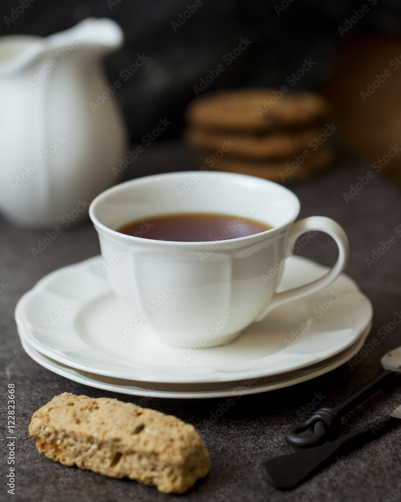 Obraz premium Cup of tea and saucer