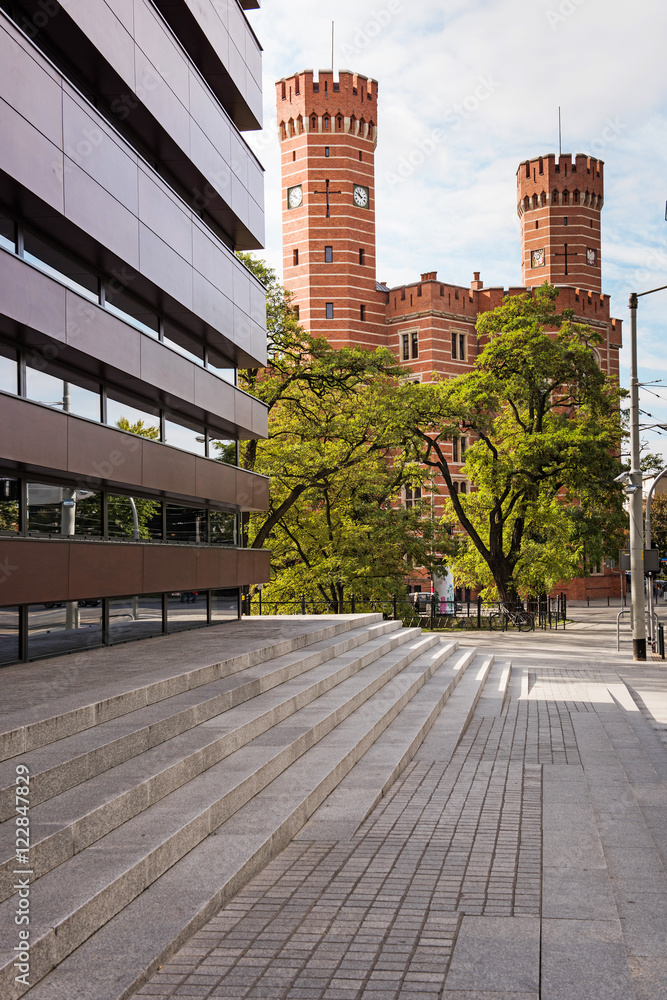 Obraz premium Regional Court and National Forum of Music (Narodowe Forum Muzyki) on the Freedom Square, Wroclaw, Poland, Europe