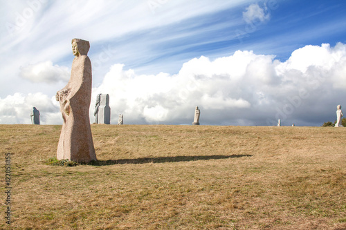 Carnoët, la Vallée des Saints, île de Pâques bretonne, Côtes d'Armor, Bretagne photo