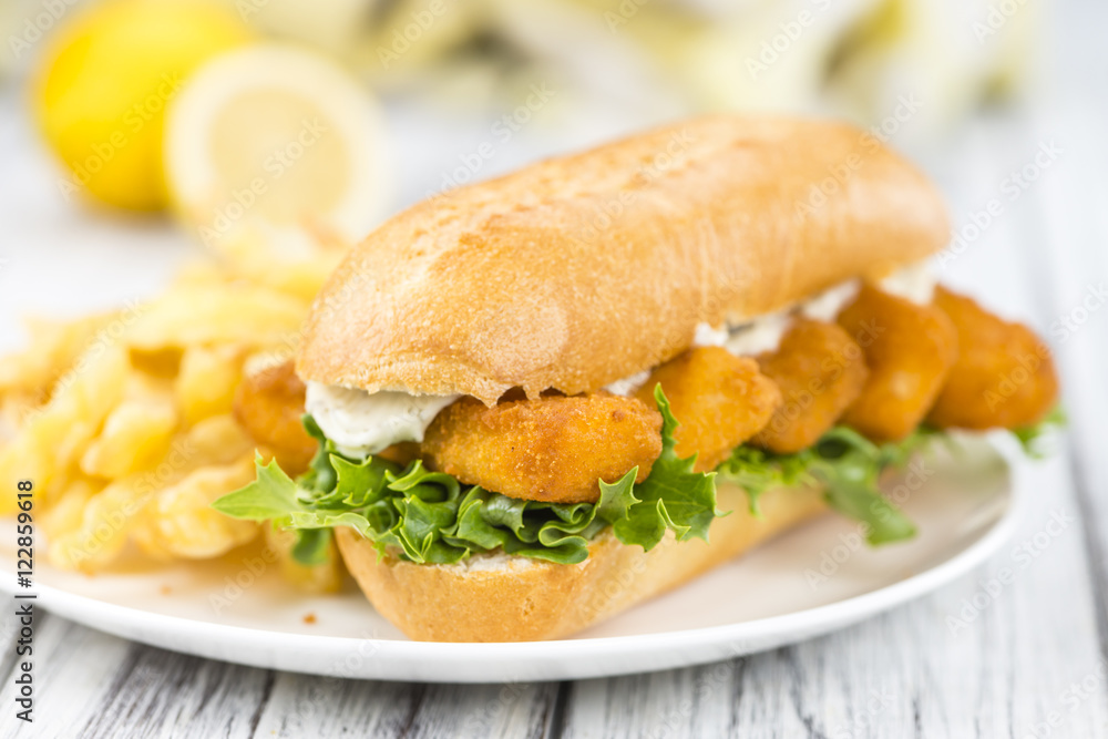 Fresh made Snack (Sandwich with Fish Sticks) Fresh made Snack (Sandwich with Fish Sticks)