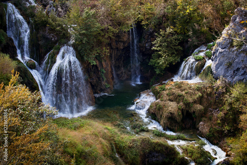 Fototapeta Naklejka Na Ścianę i Meble -  Small waterfalls in the mountains