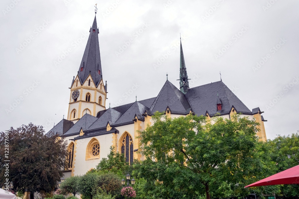 St. Laurentiuskirche in Ahrweiler St. Laurentiuskirche in Ahrweiler