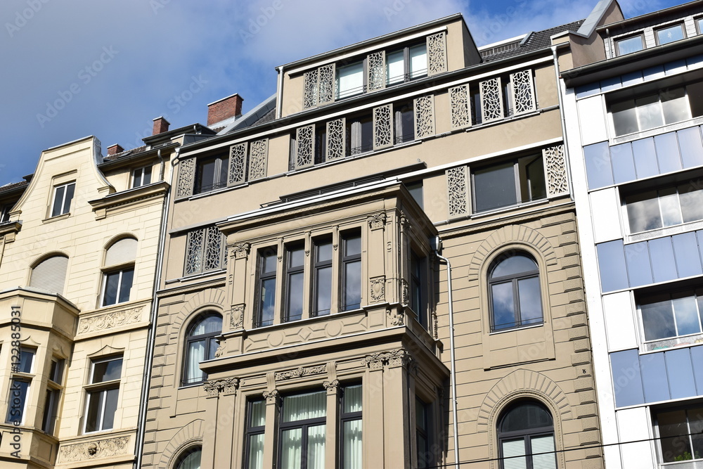 Obraz premium Sanierte Altbaufassade