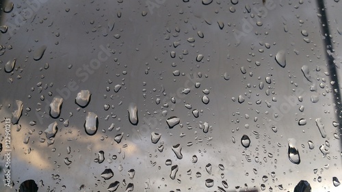 Vidro molhado da chuva photo