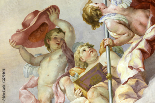 Angels with an hat. Fresque de Johann Michael Rottmayr sur la coupole de l'Eglise Saint-Charles Borromée à Vienne. Karlskirche. St. Charles's Church. Autriche.