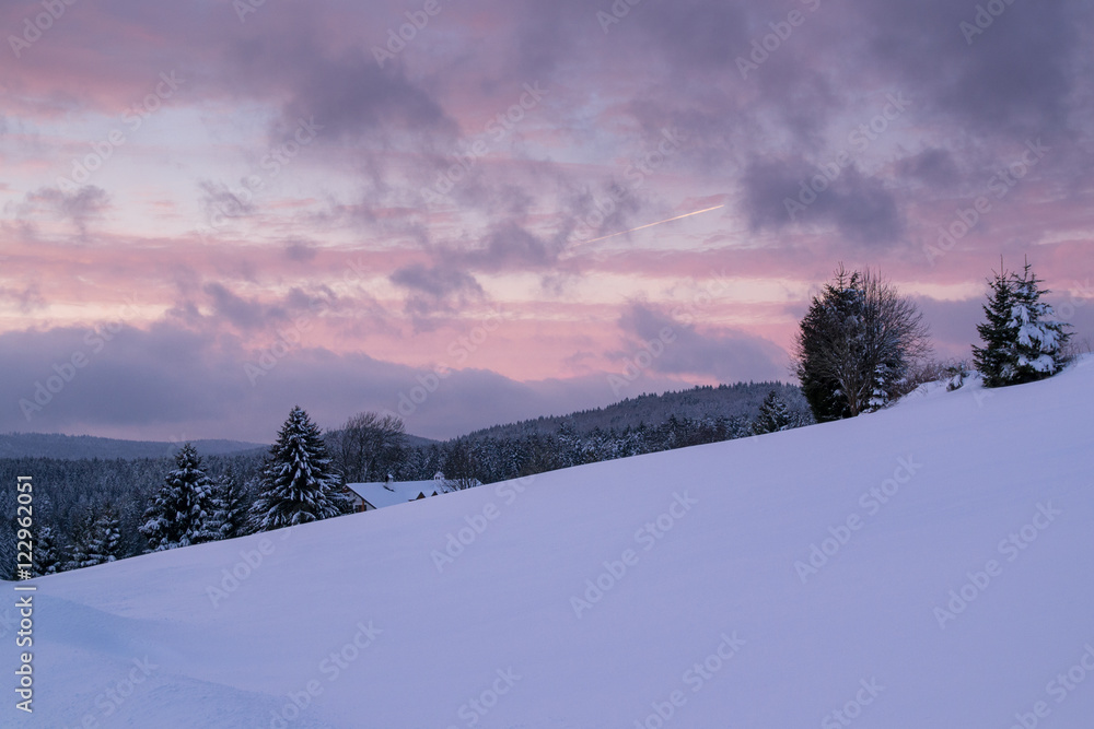 Winterlandschaft in Bayern, Abendstimmung