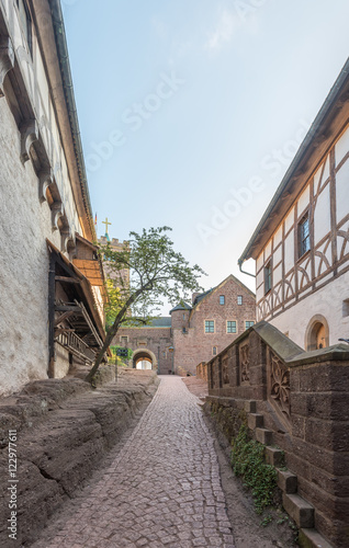Fototapeta Naklejka Na Ścianę i Meble -  Die Wartburg, Aufgang zum ersten Burghof