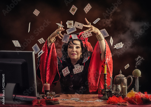 Billede på lærred Reading the future with playing cards online